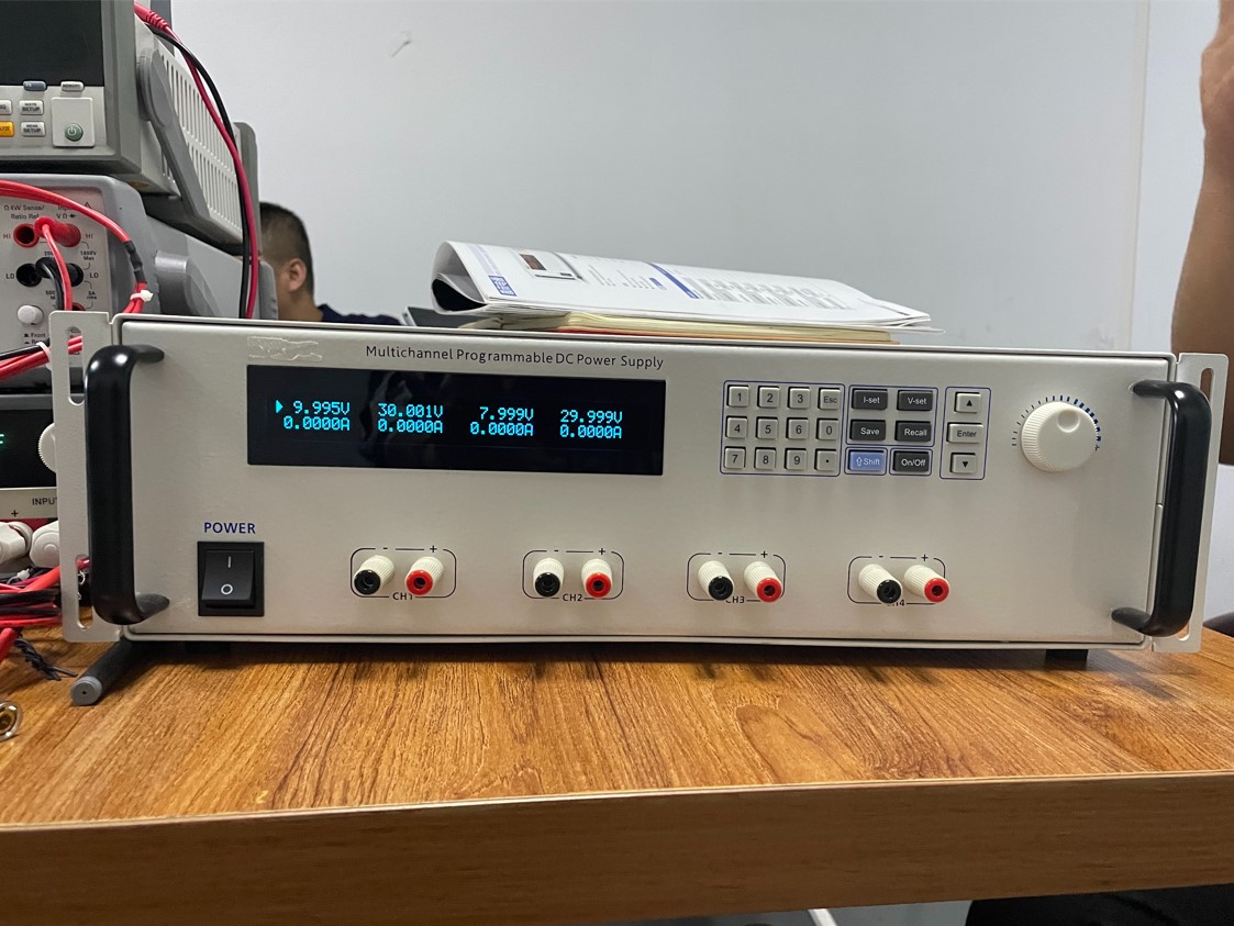 Серия MPS-5 - 5-канальный программируемый источник питания постоянного тока 